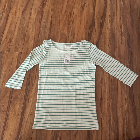 NWT 2pcs: Forever 21 top size M and Banana Republic shorts. size 28 - Picture 2 of 4